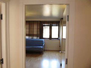 Lounge- click for photo gallery